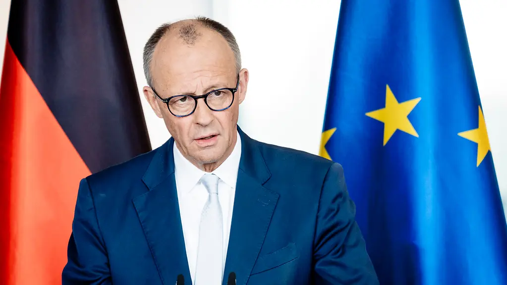 Friedrich Merz setzt auf KI: Deutschland soll bei industrieller Technologie aufholen image